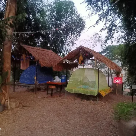 เฮือนน้ำน่าน House By The River Nan Uttaradit Exterior photo