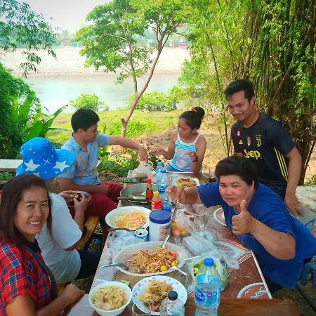 เฮือนน้ำน่าน House By The River Nan Uttaradit Exterior photo