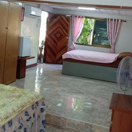 เฮือนน้ำน่าน House By The River Nan Uttaradit Exterior photo