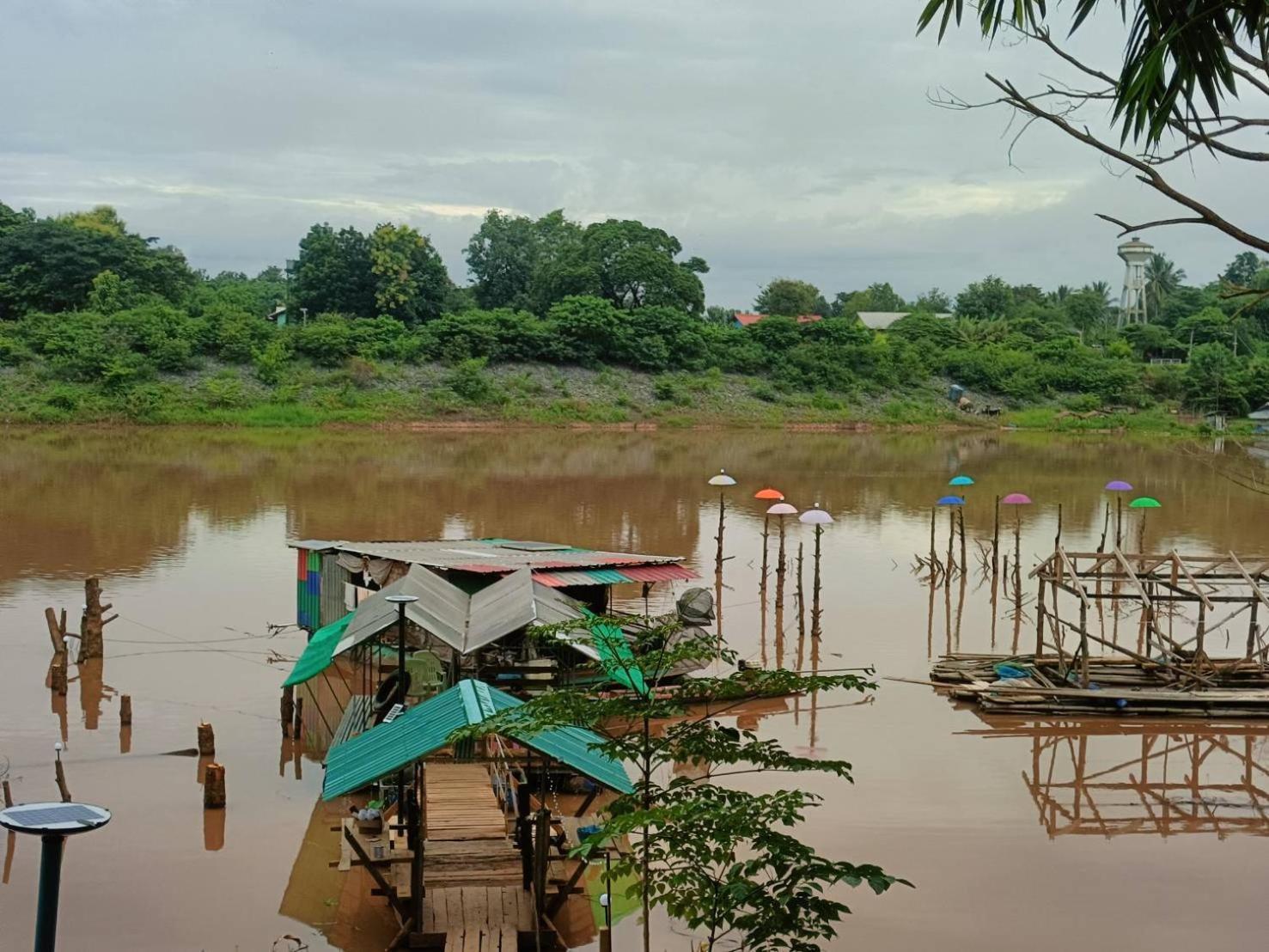 เฮือนน้ำน่าน House By The River Nan * Uttaradit
