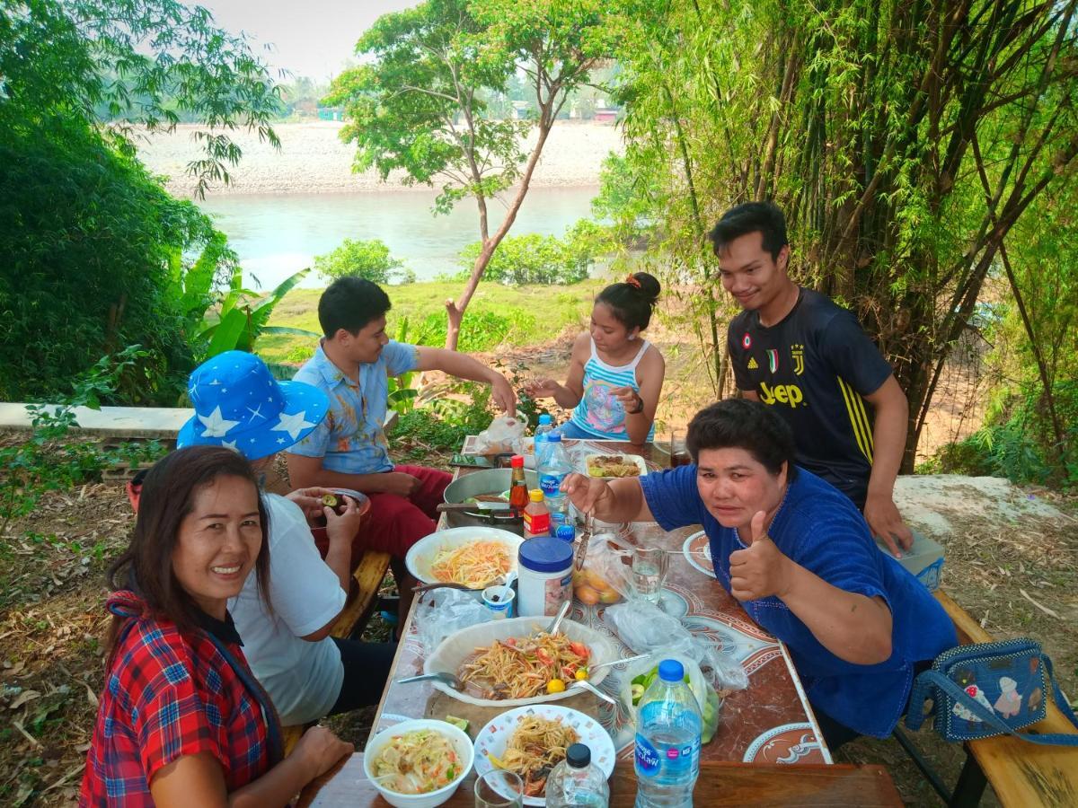 Homestay เฮือนน้ำน่าน House By The River Nan *